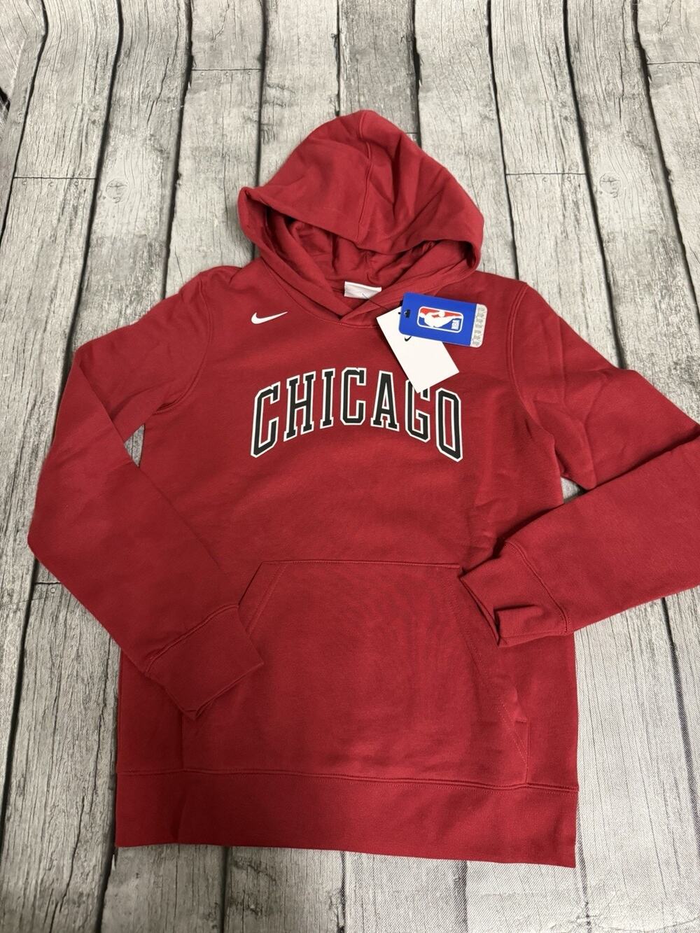 NWT Boys Nike Chicago Bulls Hoodie Red Medium 10/12 City Edition